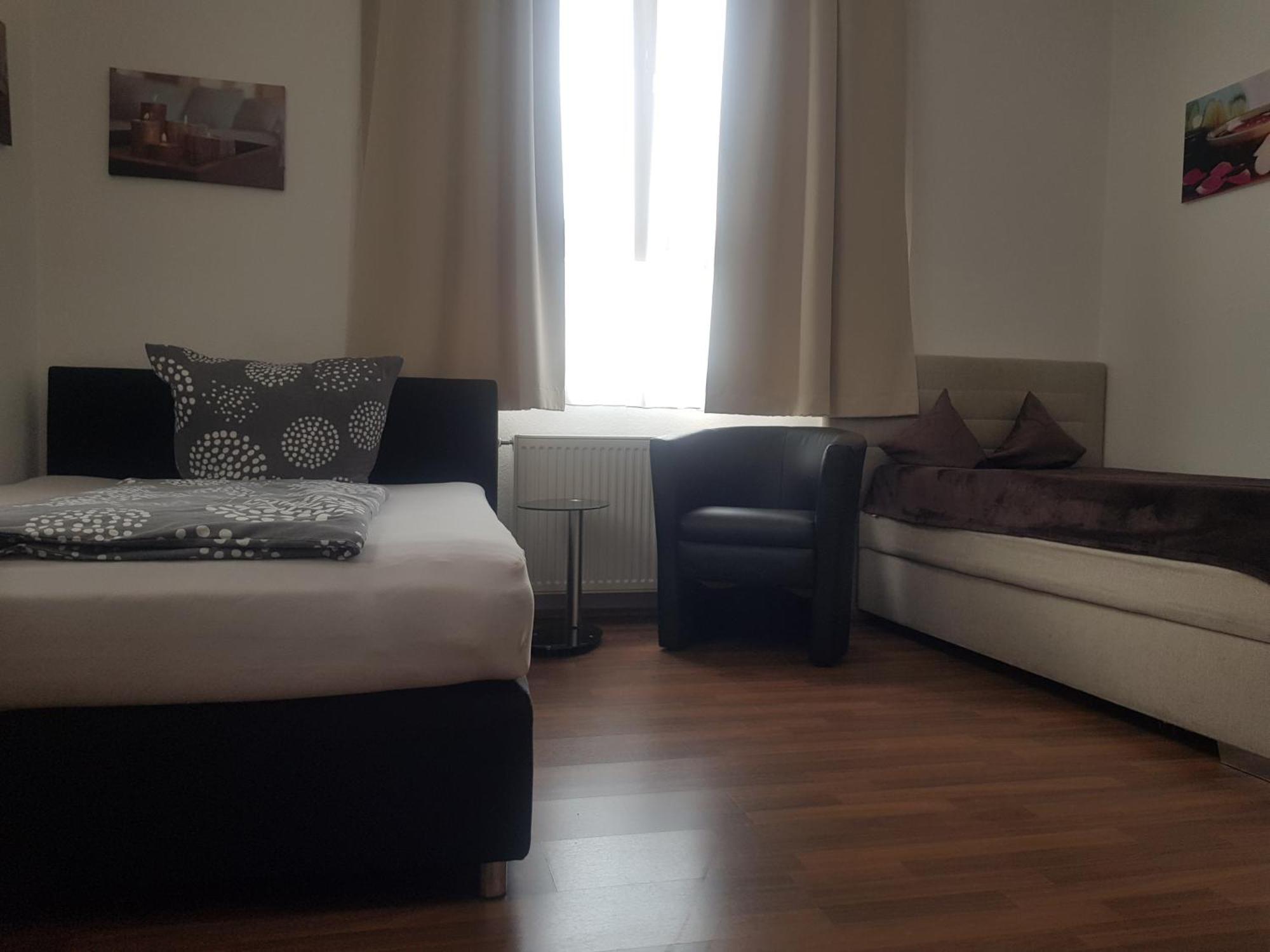 Ferienwohnung Fiwa Fewo-1 Und Fewo-2 Pirmasens Rom bilde
