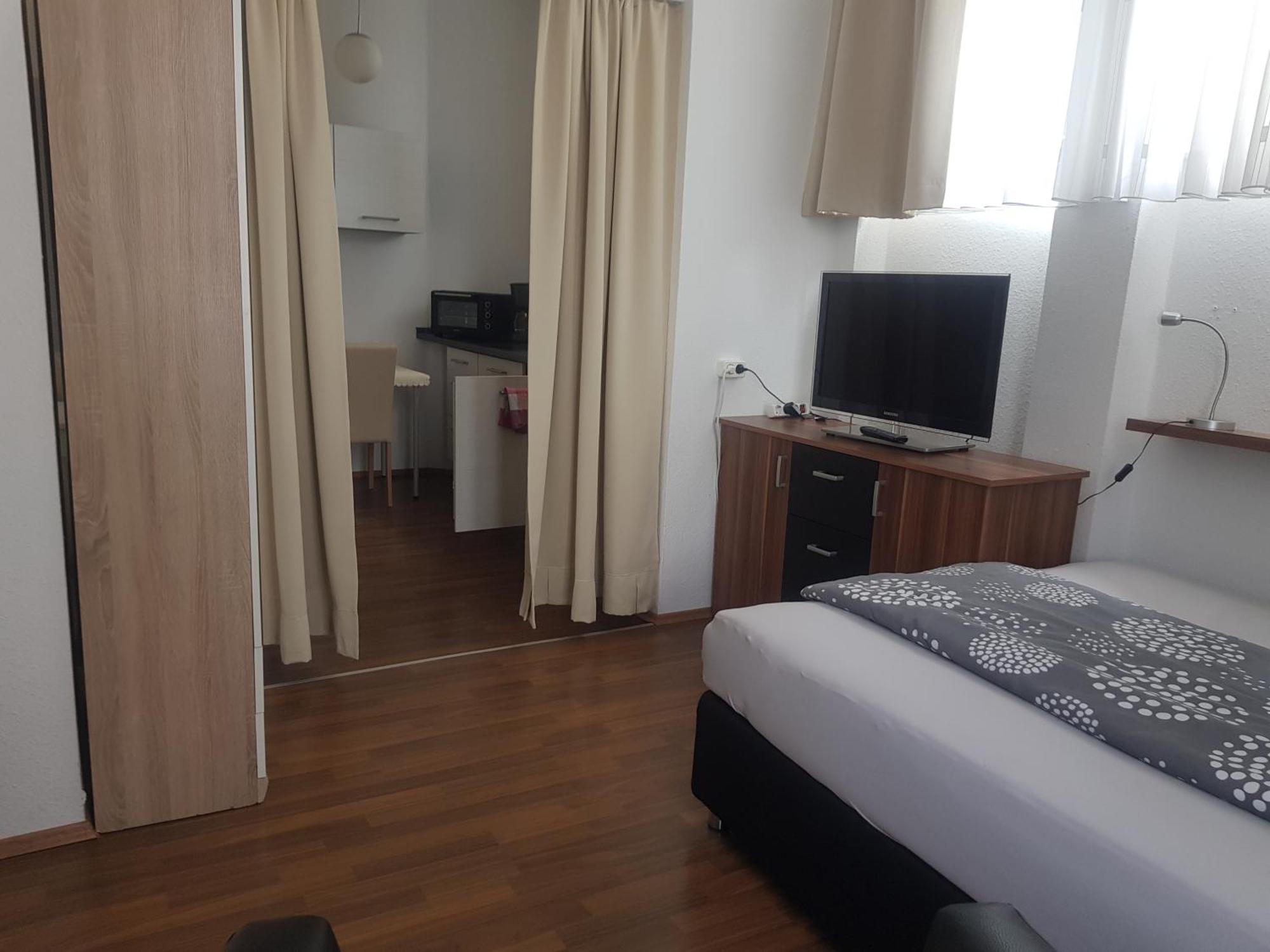 Ferienwohnung Fiwa Fewo-1 Und Fewo-2 Pirmasens Rom bilde
